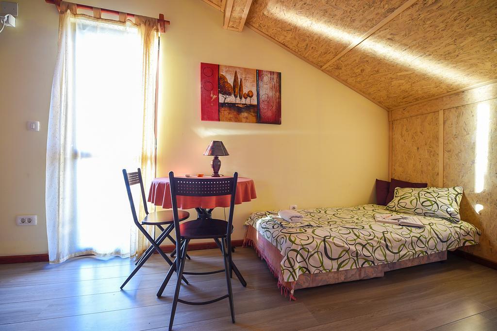San Art Floating Hostel & Apartments Belgrade Luaran gambar