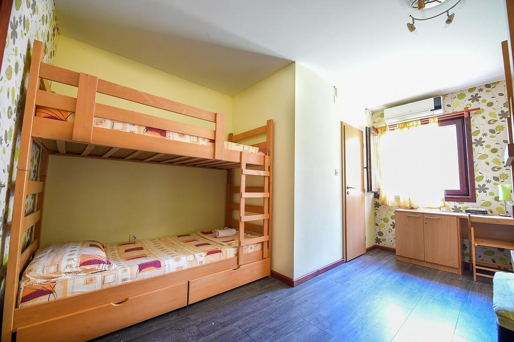 San Art Floating Hostel & Apartments Belgrade Luaran gambar