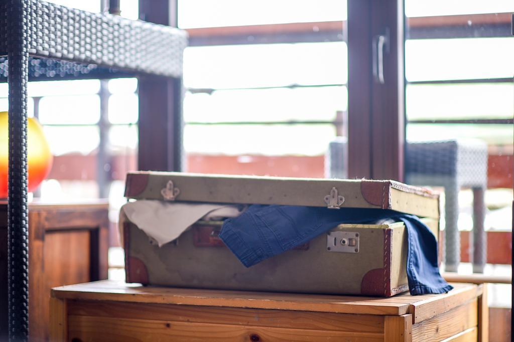 San Art Floating Hostel & Apartments Belgrade Luaran gambar