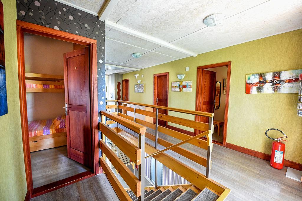 San Art Floating Hostel & Apartments Belgrade Luaran gambar