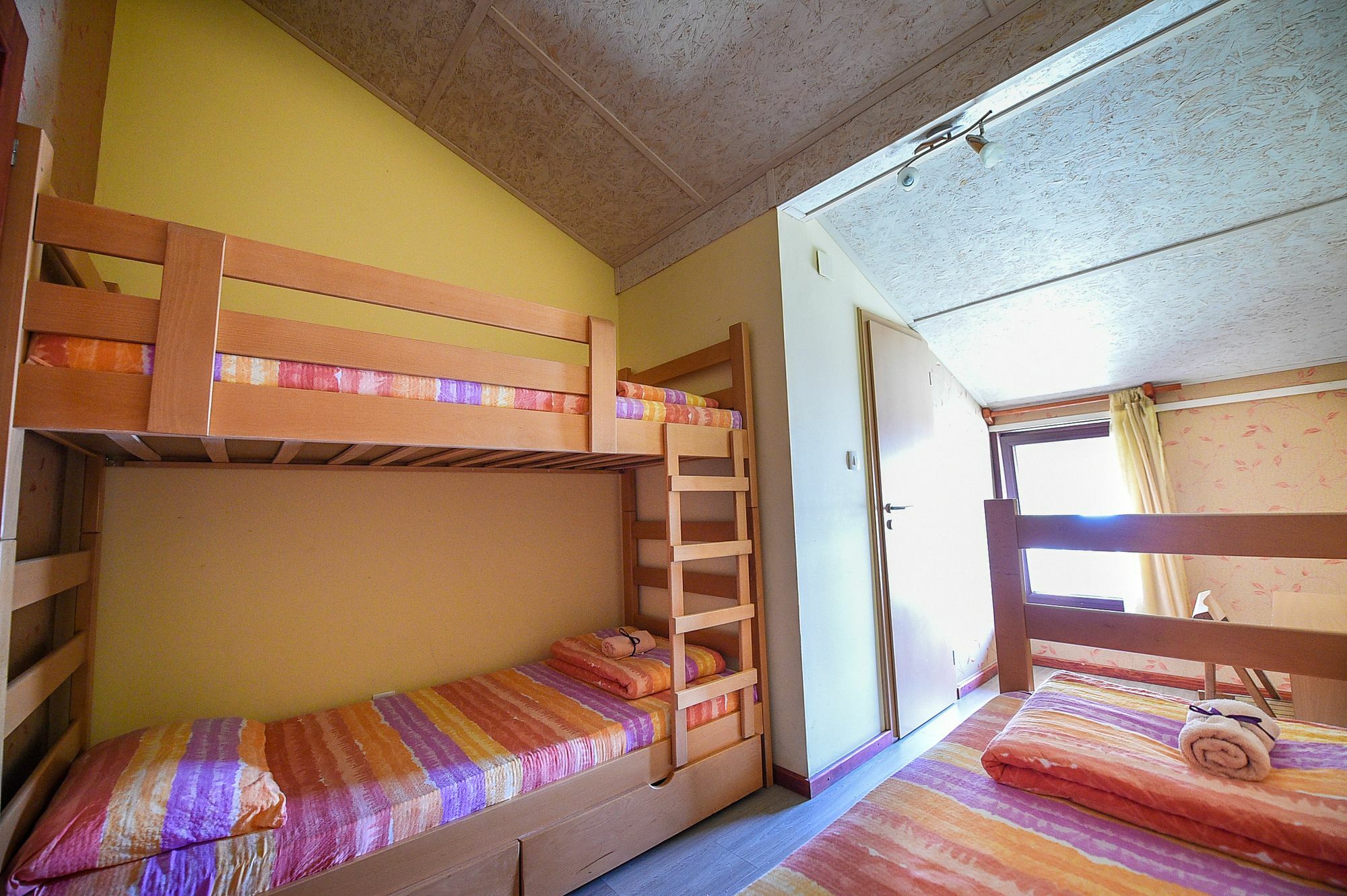 San Art Floating Hostel & Apartments Belgrade Luaran gambar